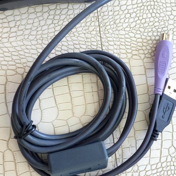 Logitech Cordless Keyboard and Mouse Receiver M/N  C-BD9-Dual  P/N 830522-0000 - Picture 4 of 5